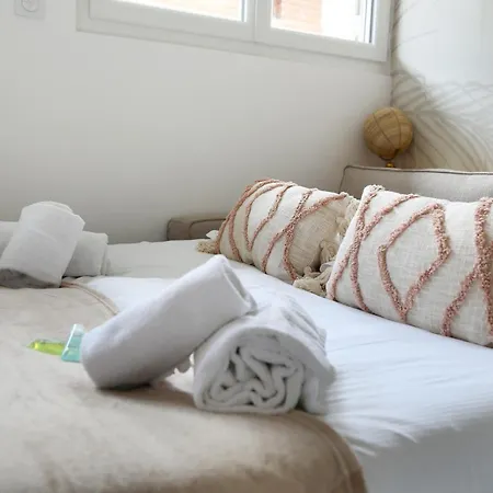 Apartment Expat Renting - Le Dolce - Netflix