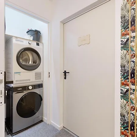 Expat Renting - Le Dolce - Netflix Apartment *